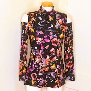 j Long Sleeve Floral Turtleneck Cold Shoulder Top - Small
